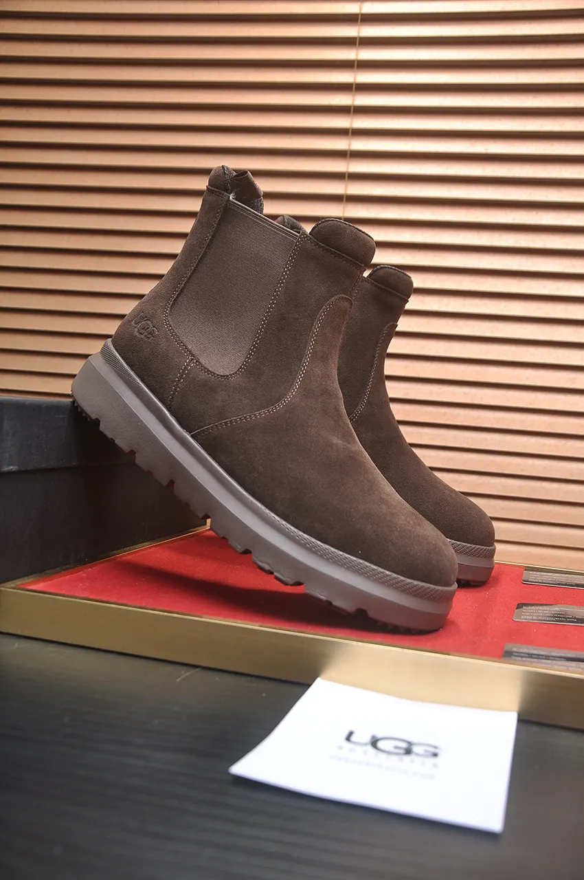 Men's shoes 💰580💶【UGG】(full genuine wool lining) Please pay attention to the original quality and compare the thickness of the wool 🏮🏮Hot style Martin boots from Australia's warm luxury brand men's shoes, official website synchronization, Beckham men's style..., made of imported top-layer waxed cowhide, waxed toe, Australian real wool velvet lining Carefully sewn...Imported rubber Martin boots outsole (comfortable, soft and wear-resistant). I really like the quality...Exquisite workmanship, you can't put it down once you see it. Code number 39-44